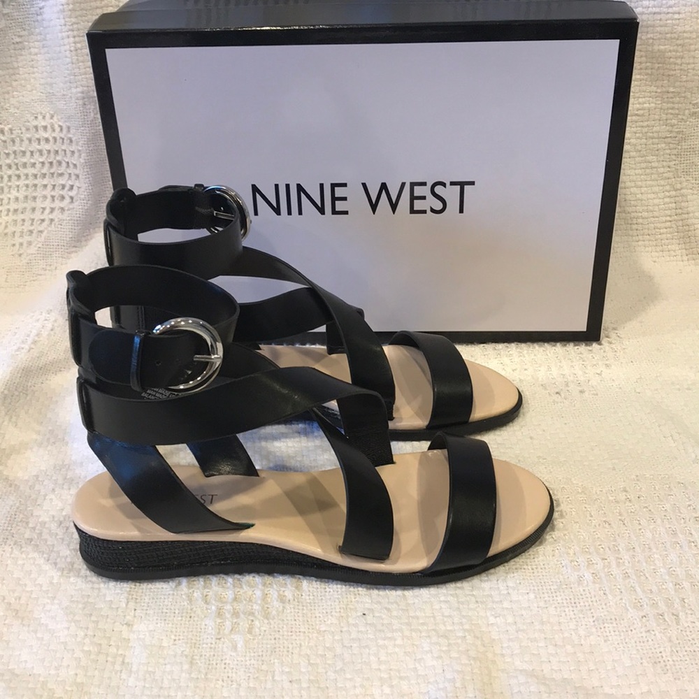 Nine West Gladiator Sandals Size 7.5